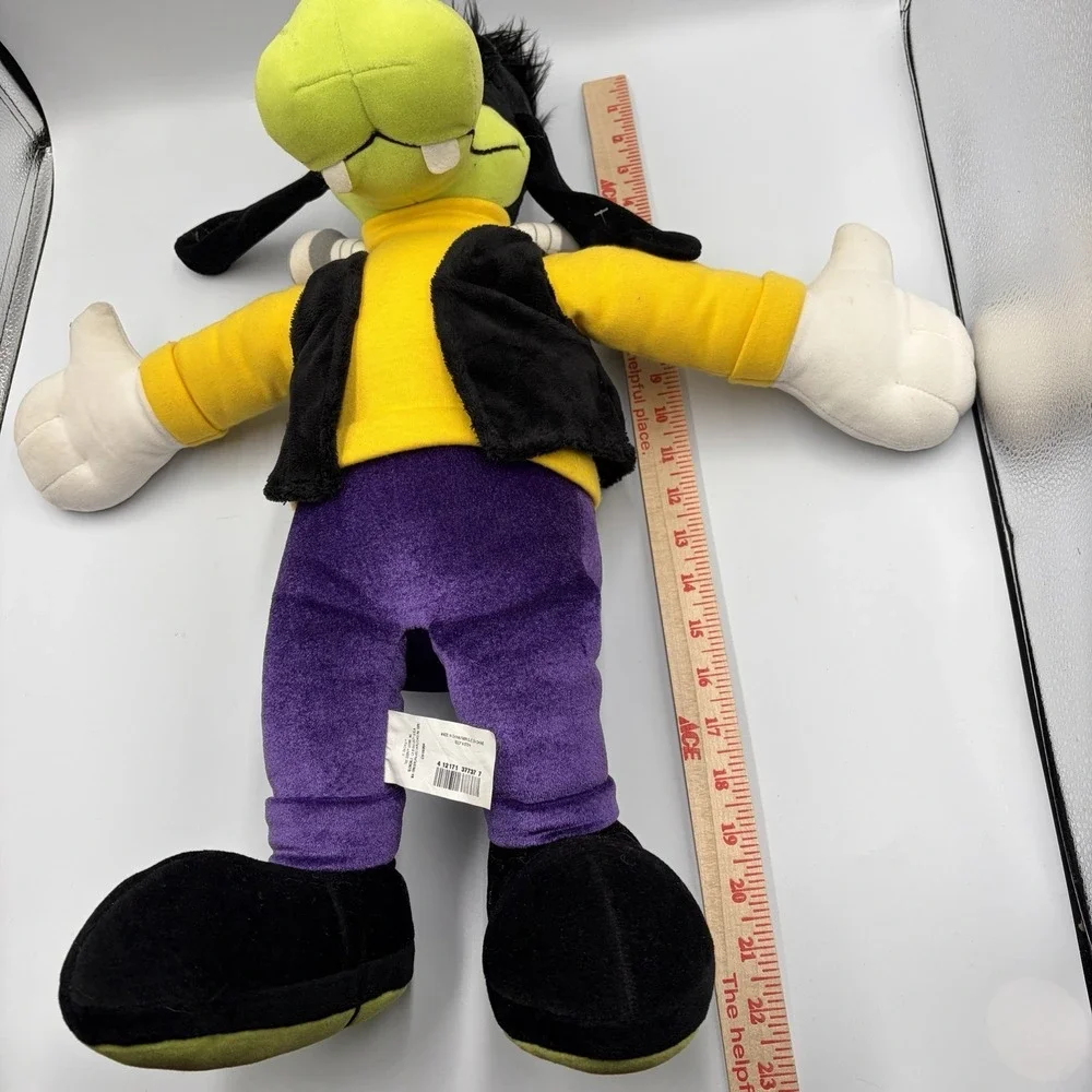 Disney Store Exclusive Goof-n-Stien 24
